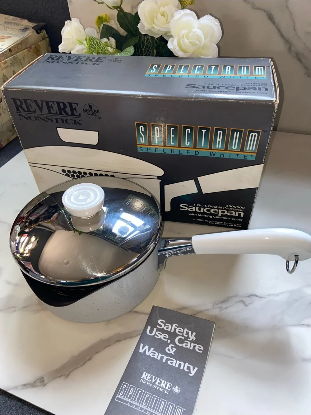 Revere Ware Spectrum Speckled White Nonstick Saucepan with Lid 1Q